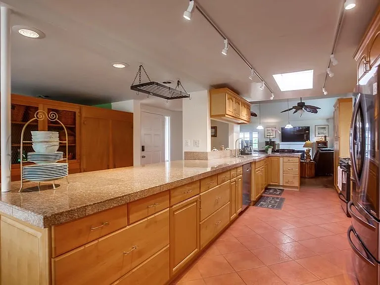 4402 Mount Lindsey Ave — Photo 28