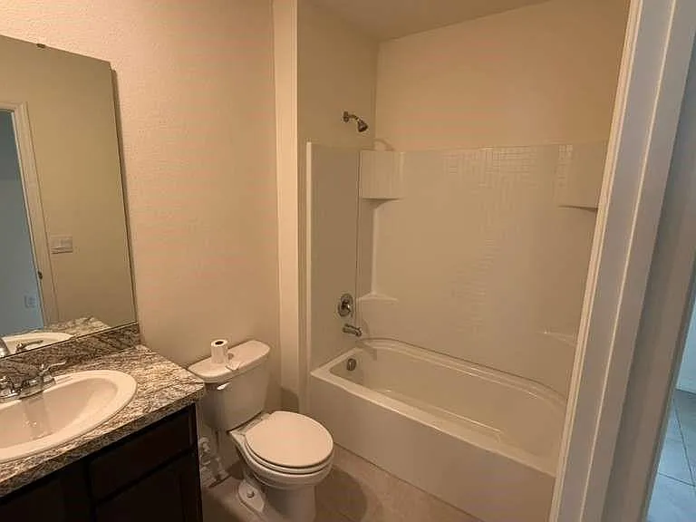 1511 Catbriar Way — Photo 24