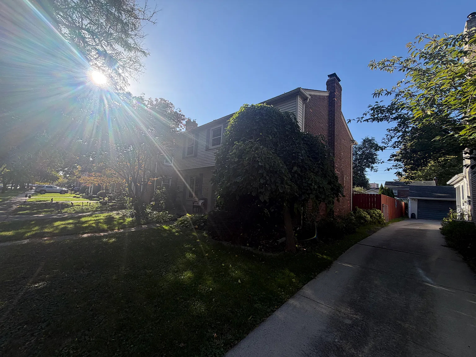 3 bed, 1808 sqft, $2,995 — Photo 2