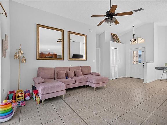 5th image of 2228 DUNCAN TRAIL