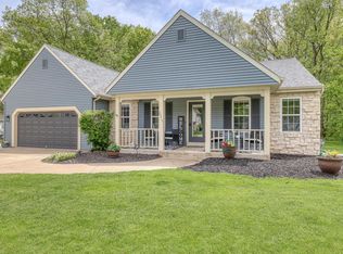 N73W24415 Ridgewood Rd, Sussex, WI 53089