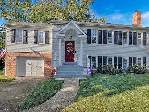 2nd image of 7406 Beverly Manor Dr