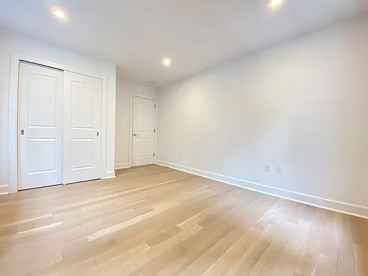 Rented by The Dermot Realty Management Company | media 8