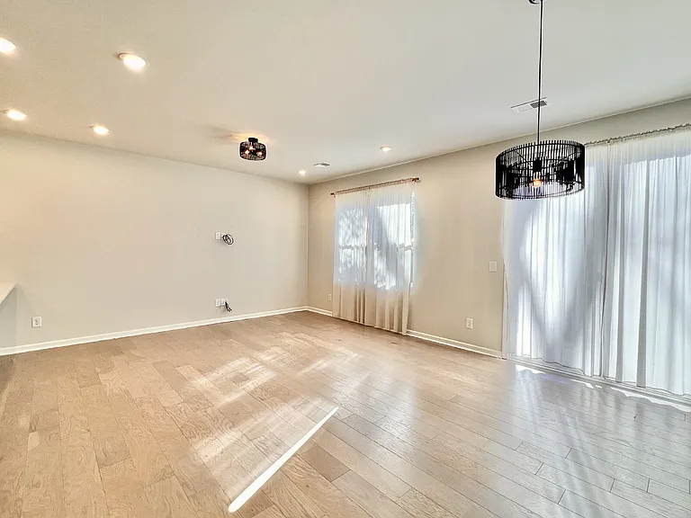 5348 Somerset Hill Ln — Photo 11