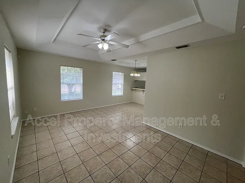 2 bed, 2.0 bath, 952 sqft, $750 — Photo 2