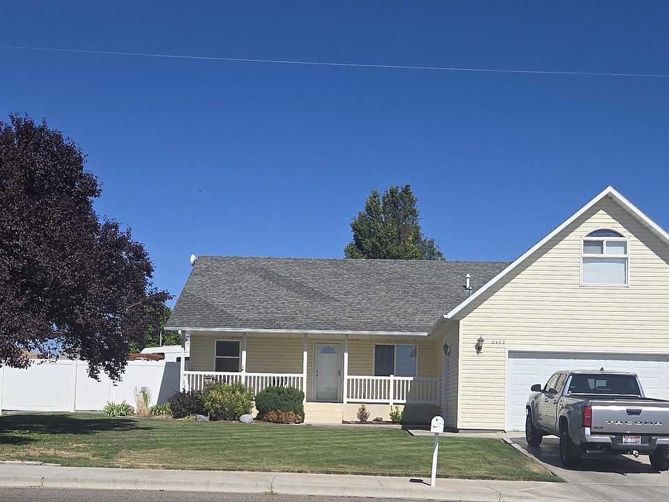 1st image of 2480 W 9th St