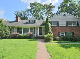 32 Woodley Rd, Morristown, NJ 07960