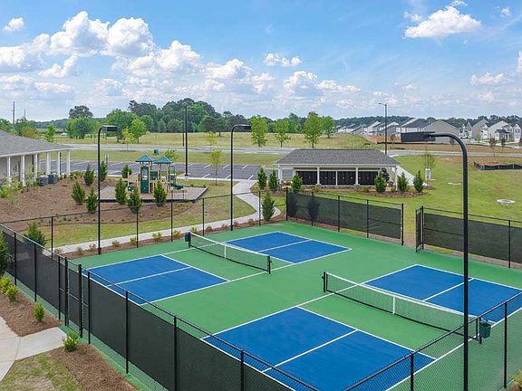 5th image of 159 Defilippe Dr