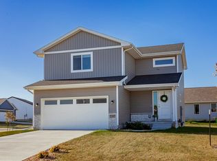 5367 Brook View Ave, Des Moines, IA 50317