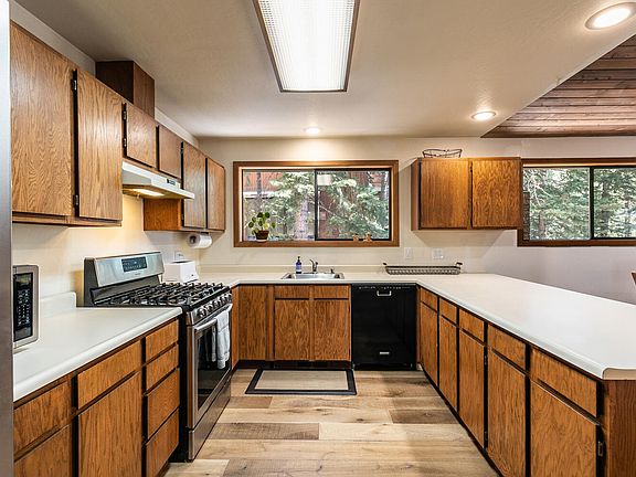 3rd image of 8770 Loch Levon Ave