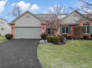 6671 Greenbriar Ln, Temperance, MI 48182
