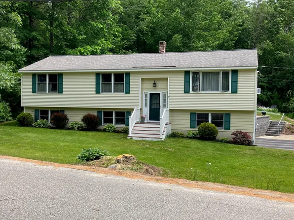 3 Brewster Heights, Wolfeboro, NH 03894