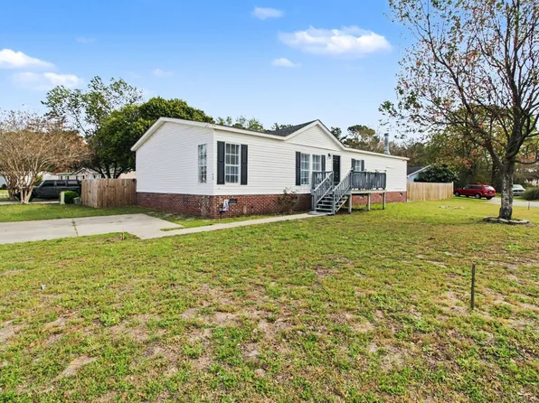 464 Waccamaw Pines Dr., Myrtle Beach, SC 29579