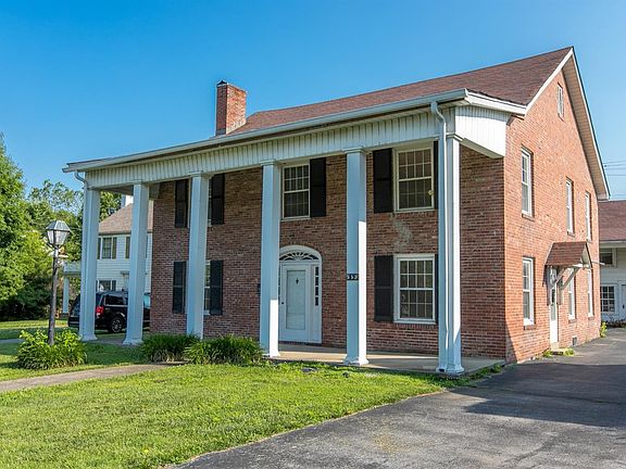 2nd image of 225 Richmond St