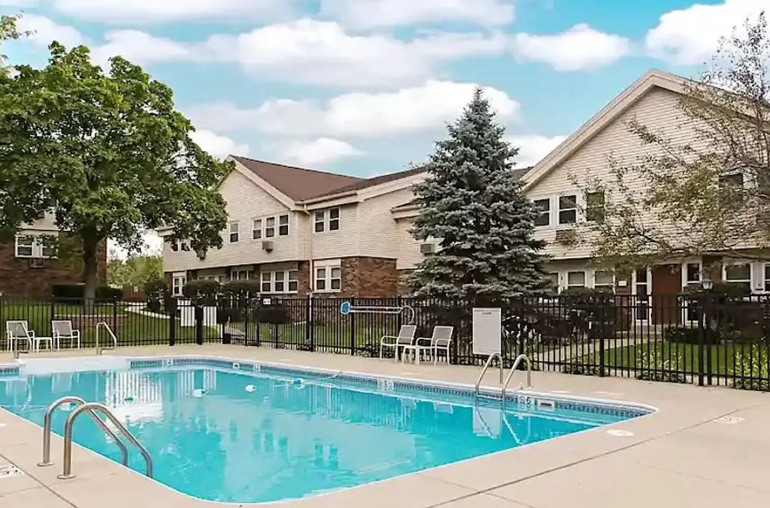 Morningside Hills Apartments-Waukesha — Photo 3