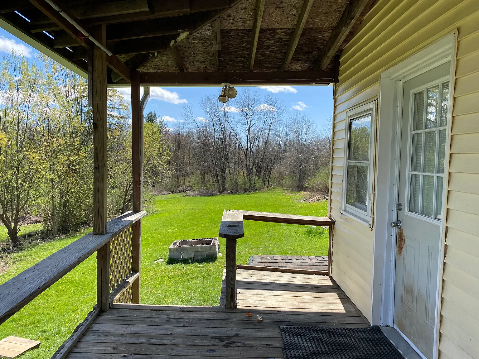3 bed, 2344 sqft, $1,900 — Photo 3