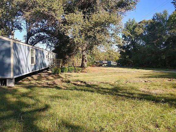 2nd image of 20333 Holly Hills Dr