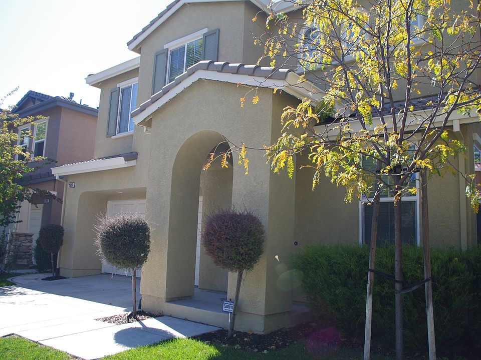 2nd image of 2305 Keats Ln