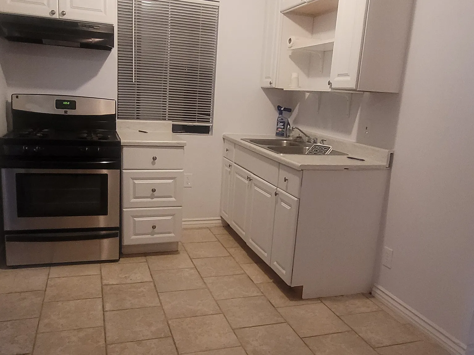 E Larkwood St, West Covina — Photo 2