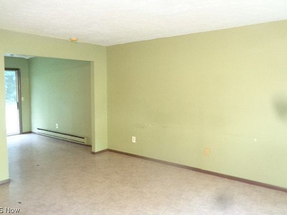 2nd image of 608 Wood St #610