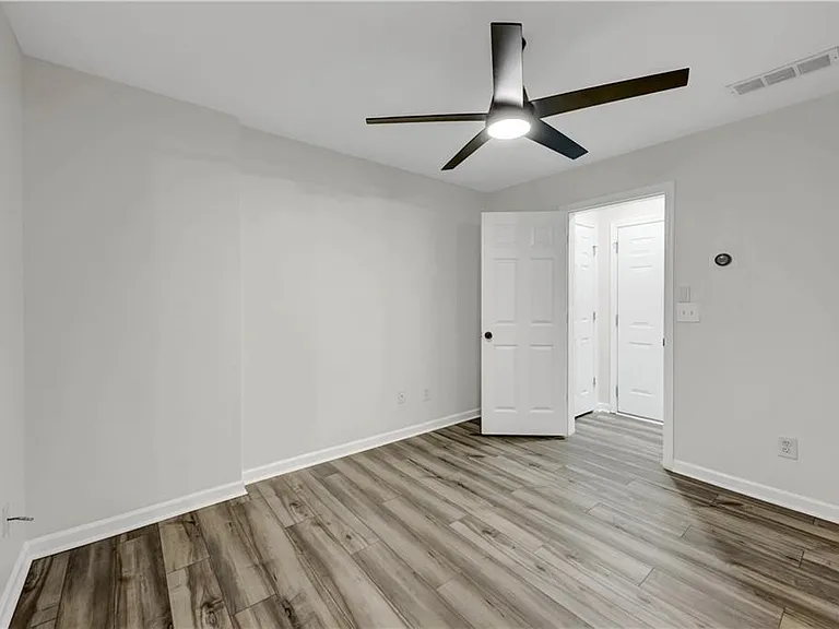 1044 Liberty Pkwy NW — Photo 23