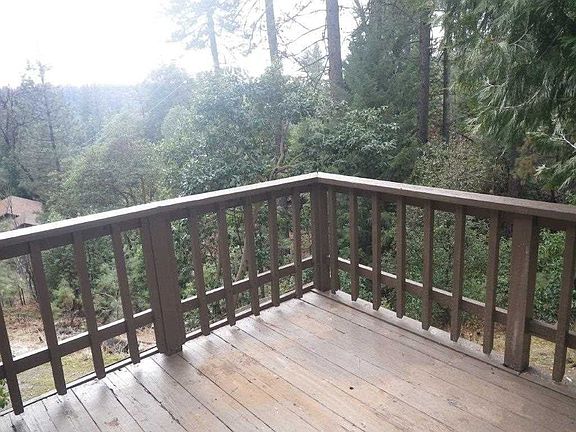 4th image of 26654 Winton Ln