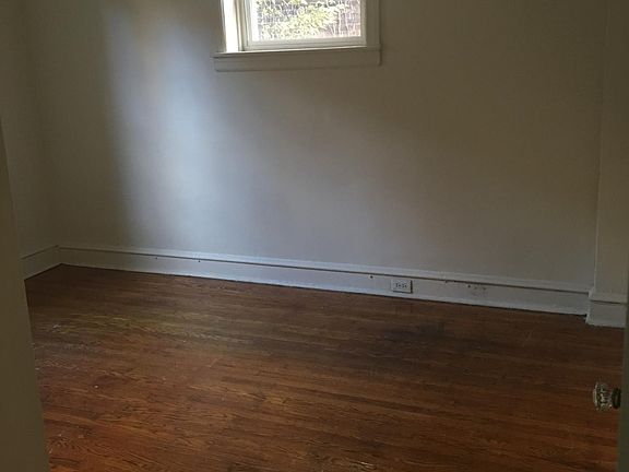 4th image of 311 S 20th St #26
