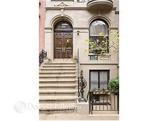 Sold by Douglas Elliman | media 15