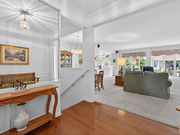 3rd image of 13464 Winterberry Ln
