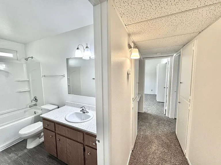 Fletcher Hills Apartments — Photo 8