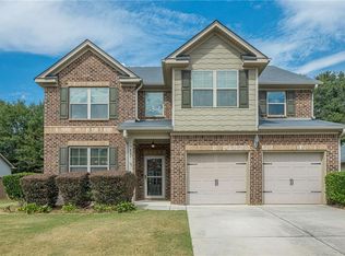 207 Birchwood Dr, Loganville, GA 30052