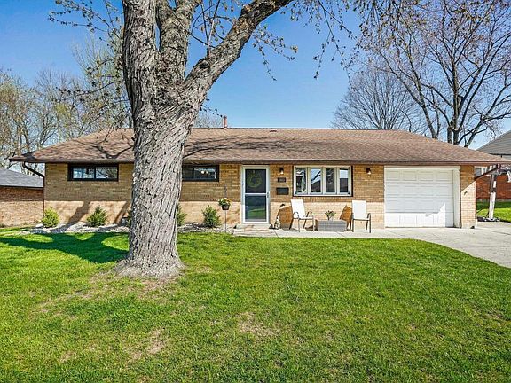 4th image of 1803 Pickering Dr