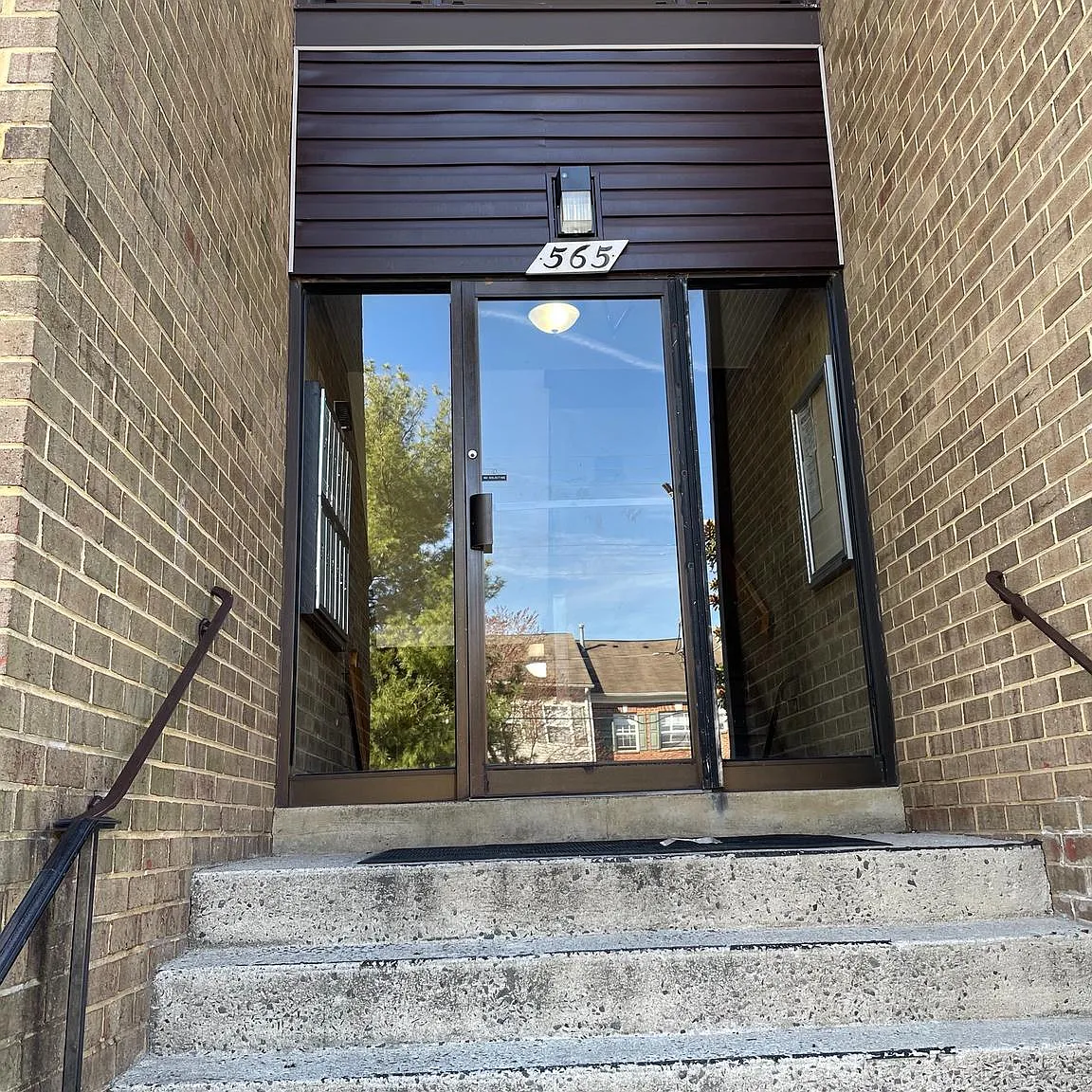 Jefferson Mews — Photo 1