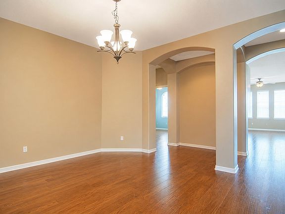 5th image of 3273 Candia Dr