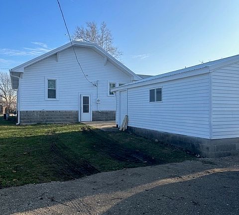 4th image of 606 Indianapolis Ave