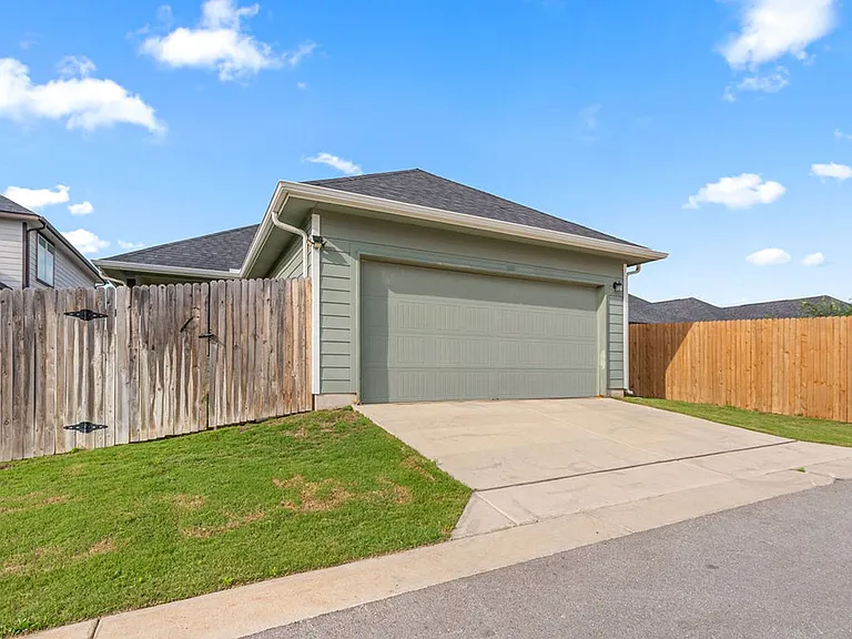 302 Timber Brook Dr — Photo 18