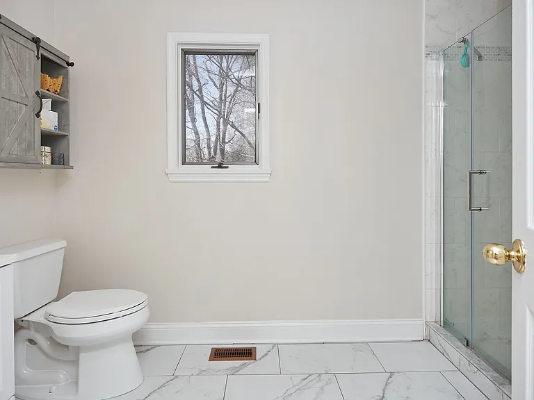 34 Berrien Ave — Photo 26