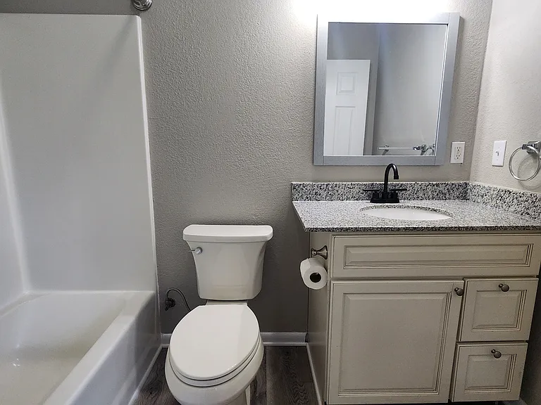 1319 Autumn Ave — Photo 7