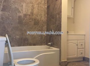 28 Circuit St, Roxbury, MA 02119