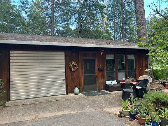 2nd image of 14974 Quartz Ln