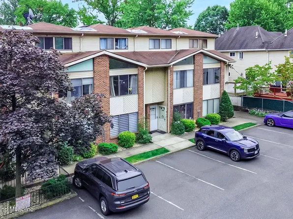 3438 Amboy Rd, Staten Island, NY 10306