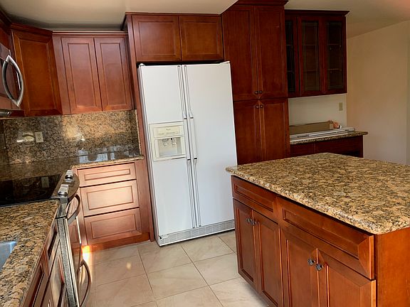 5th image of 2139 Wilmington Dr #1
