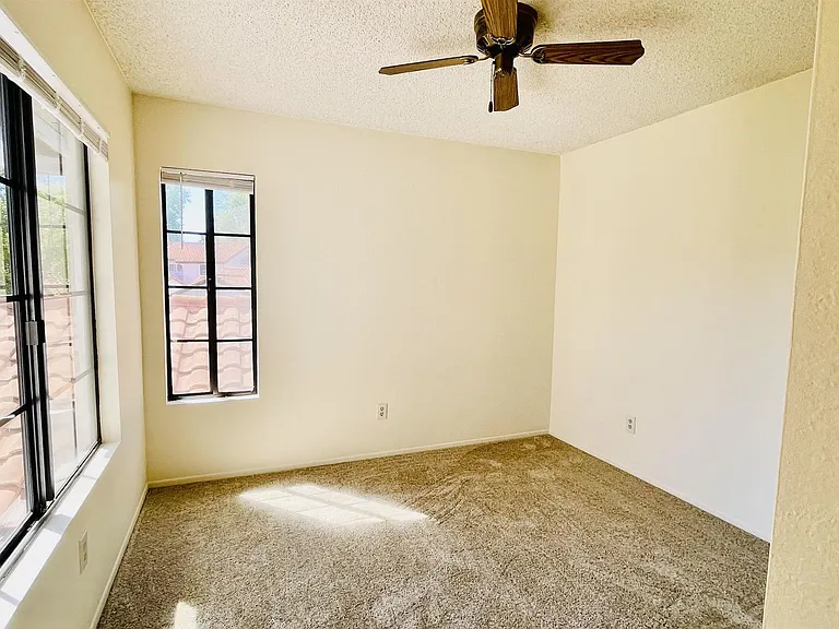 3488 Voyager Cir — Photo 21