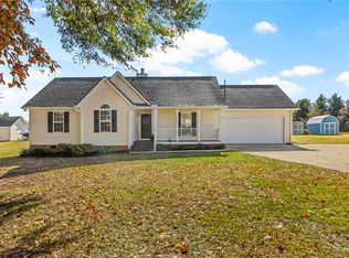 6 Idle Ln, Fountain Inn, SC 29644