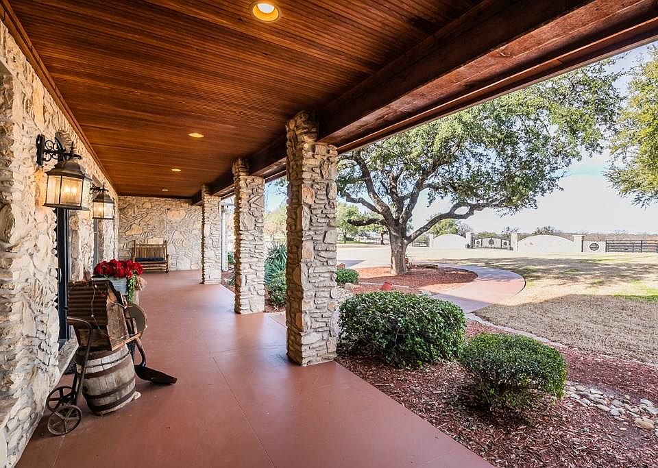 1st image of 201 Silverado Dr