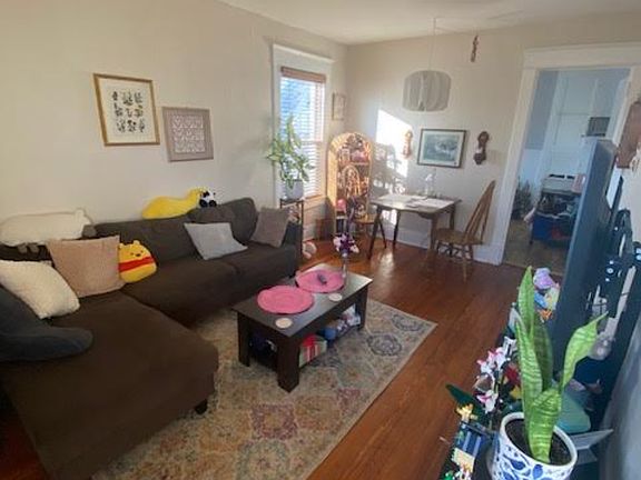 2nd image of 2469 Seneca St #3
