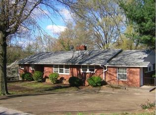 8 Booker Rd, Martinsville, VA 24112