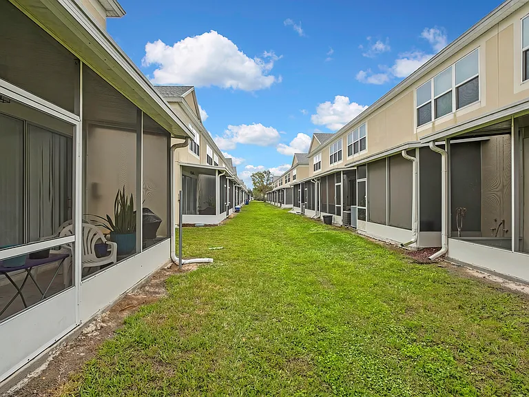 26548 Castleview Way — Photo 40