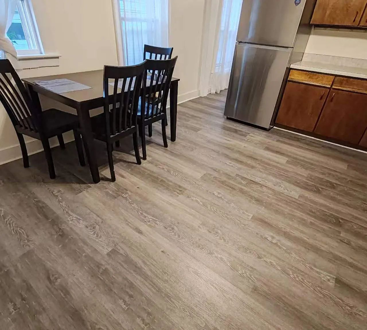 3 bed, 1280 sqft, $1,400 — Photo 2
