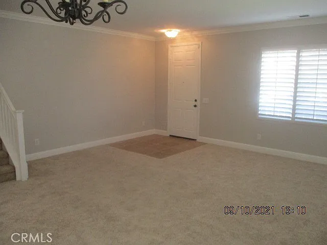 4 bed, 2457 sqft, $3,300 — Photo 3